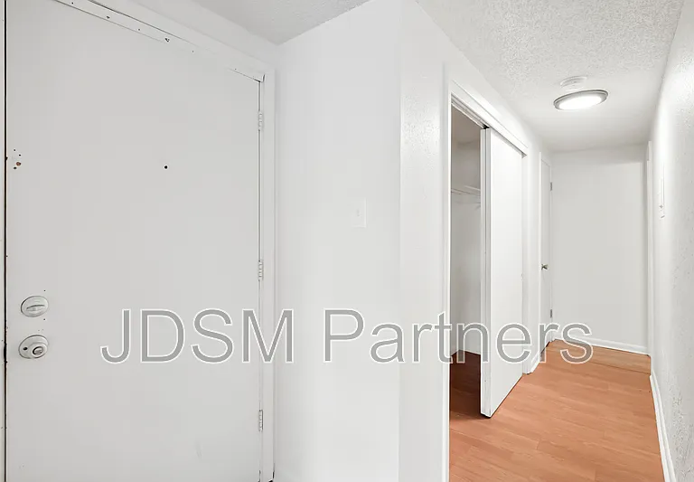 1415 N Pearl St #104 — Photo 3