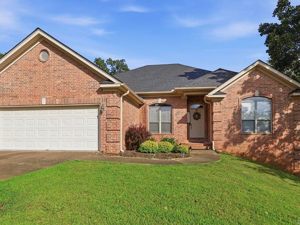 1st image of 105 Summit Valley Cir