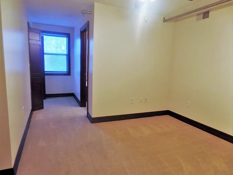 Gallery CWE — Photo 87