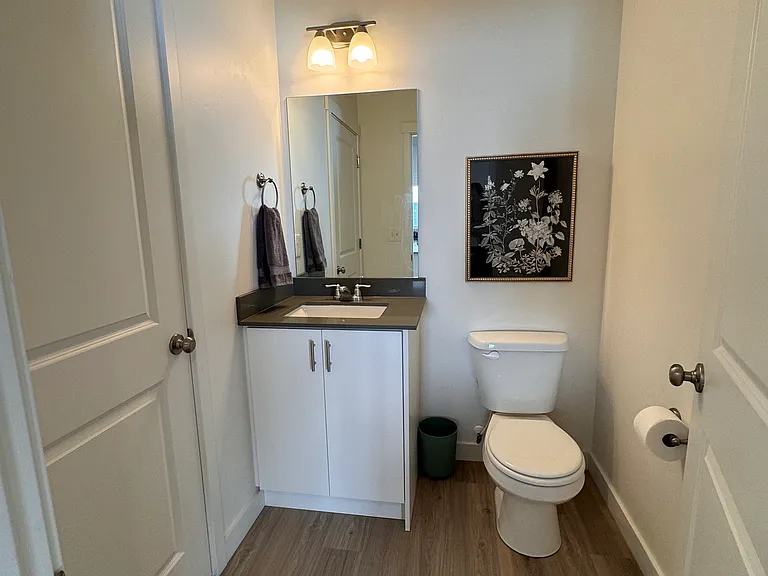 860 Place Townhomes — Photo 34