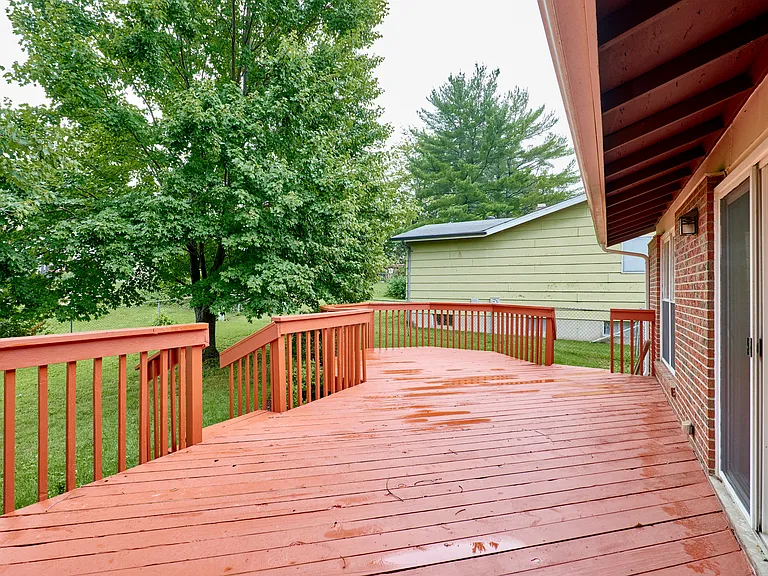 1815 Lakemont Ln — Photo 33