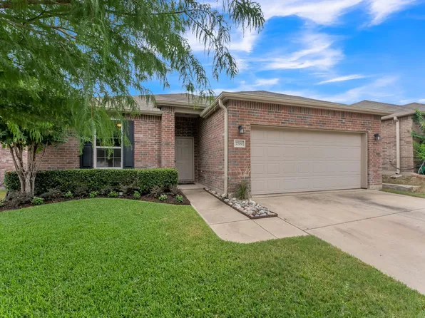 7700 Berrenda Dr, Fort Worth, TX 76131