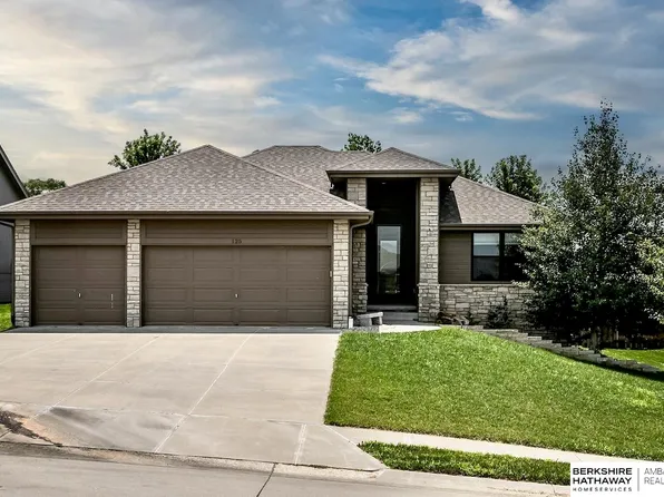 125 Broken Arrow Cir, Yutan, NE 68073
