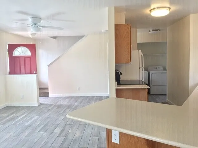2340 Keystone Ave — Photo 3