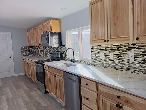 5th image of 12183 Young Rd