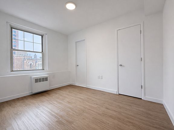 3rd image of 166 W 75th St APT 1408