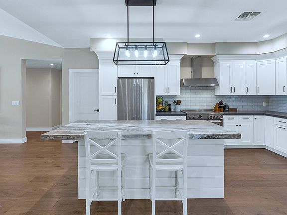 5th image of 5109 N 33RD Street