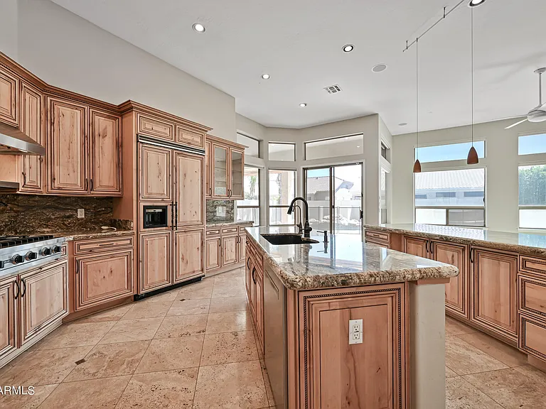 6057 E Campo Bello Dr — Photo 15
