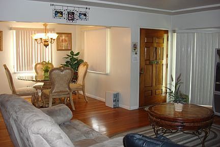 2nd image of 556 N Conlon Ave