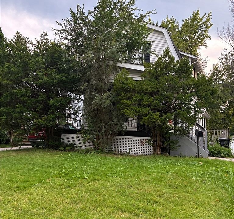 1st image of 1518 E 174th St