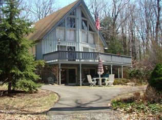 373 E Fairway Rd, Central City, PA 15926