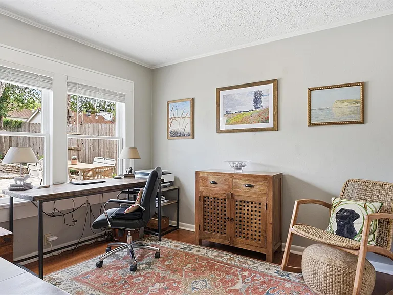 1507 Wethersfield Rd — Photo 29