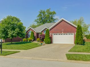 7926 Windgate Dr, Louisville, KY 40291