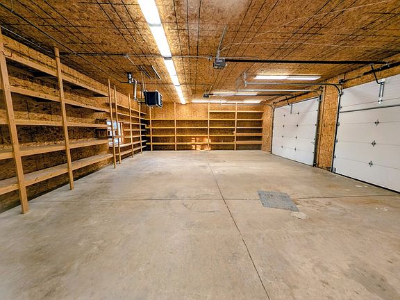 4th image of 330 Industrial Ave