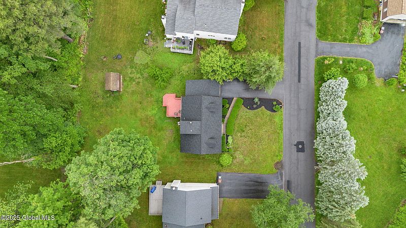 5th image of 97 Jefferson Road