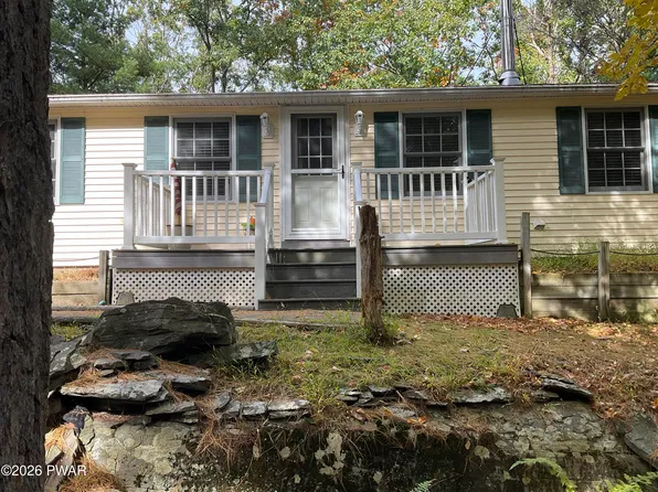 188 Westfall Dr, Dingmans Ferry, PA 18328