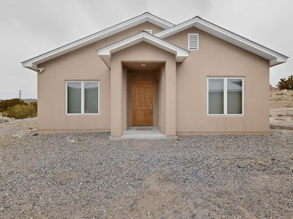 2 Lady Hawk Ln, Ojo Caliente, NM 87549