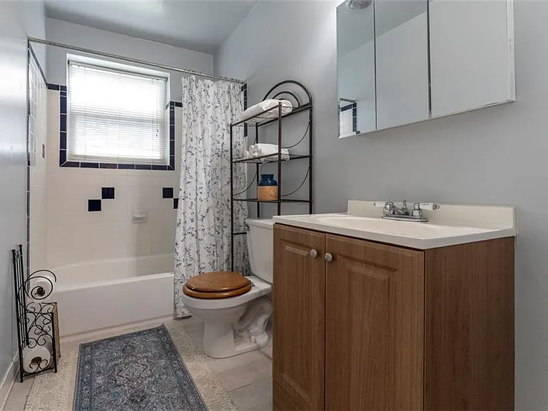 2560 Piney Wood Ln #3 — Photo 13