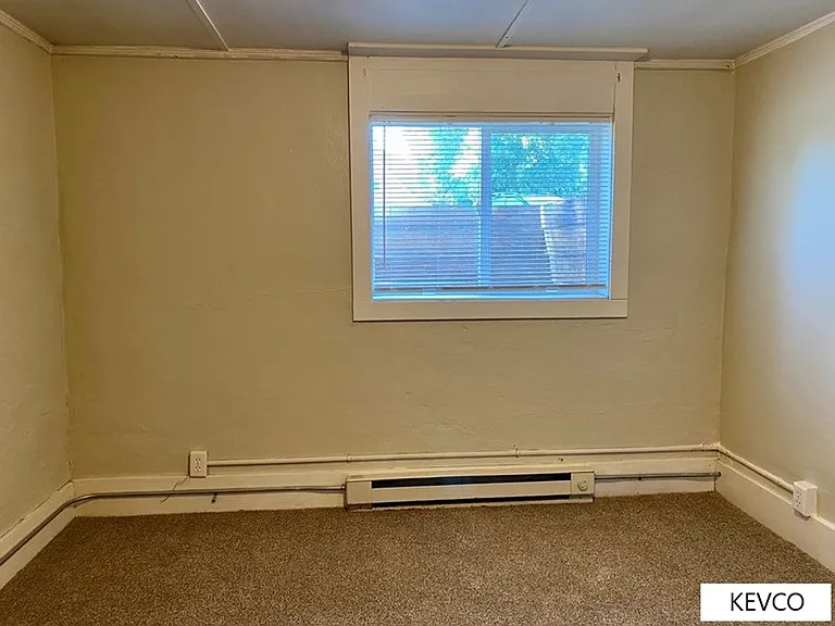 827 Remington St — Photo 9