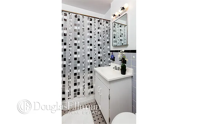 Sold by Douglas Elliman | media 7