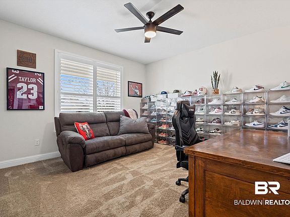 4th image of 7009 Stone Chase Ln