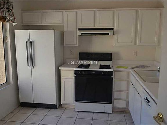 4th image of 8717 Smokey Dr