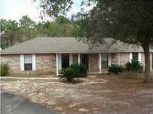 8616 Sand Pine Dr, Navarre, FL 32566