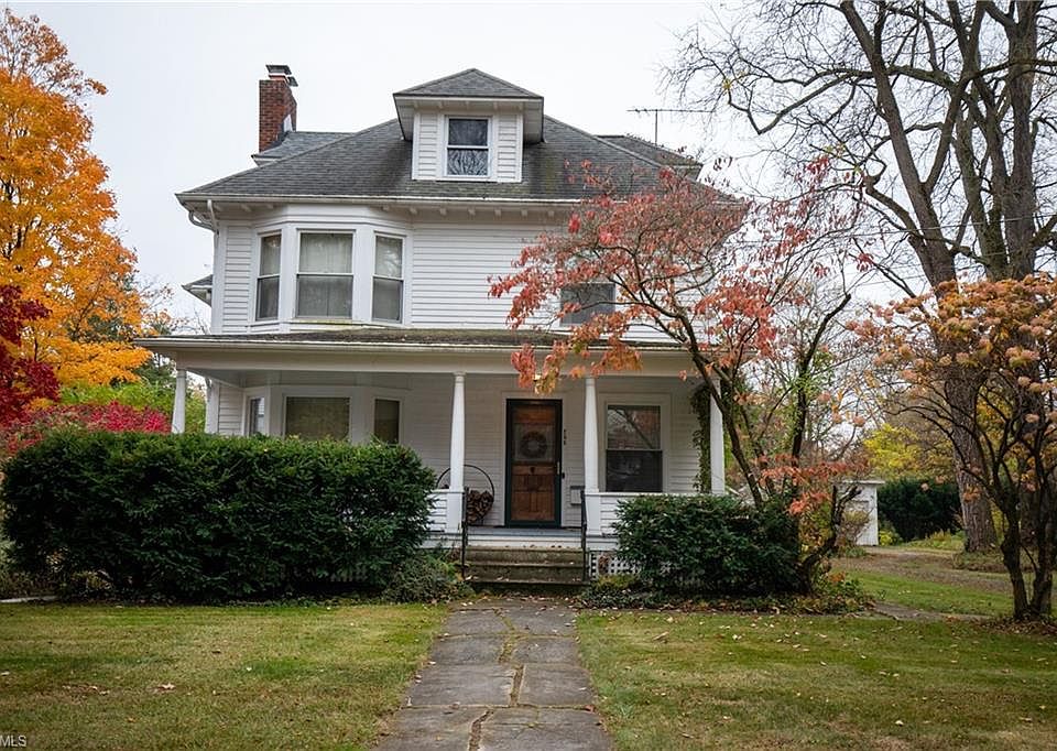 1st image of 255 E College St