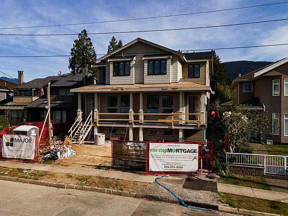 2nd image of 258 E 21st St