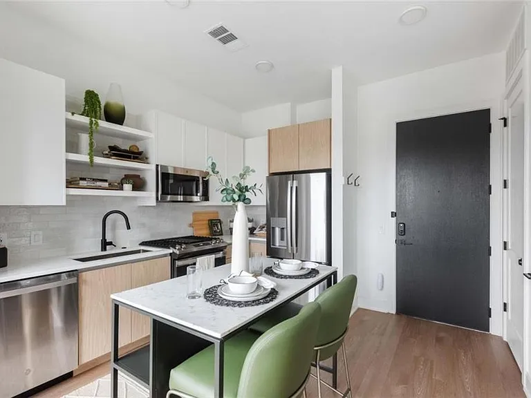 665 Auburn Ave NE #610 — Photo 9