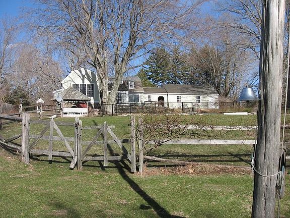 Sited on 9 Acres