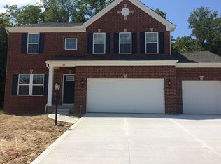 1831 Azalea Ln, Pataskala, OH 43062