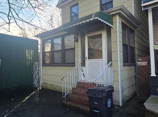 7340 72nd St, Ridgewood, NY 11385