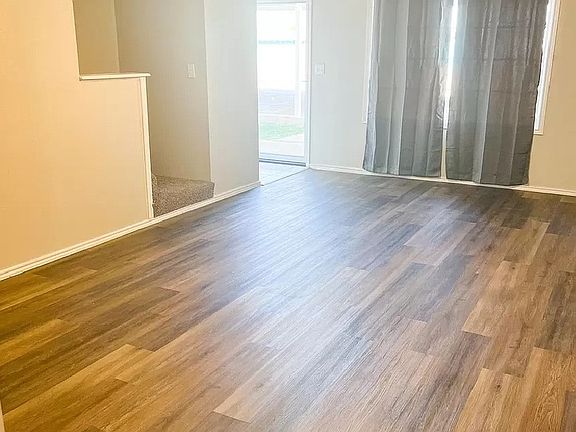 4th image of 400 E 22nd St #6