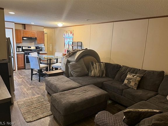 5th image of 2606 Lincoln Way W Lot 27