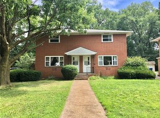 6923 Brandywine Rd, Parma Heights, OH 44130