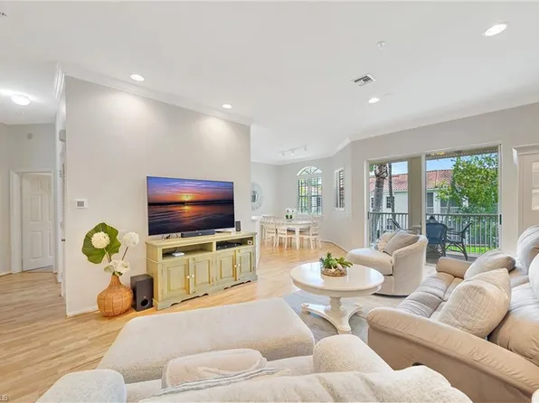 400 L Ambiance Cir, Naples, FL