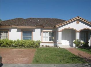8749 NW 169th Ter, Miami Lakes, FL 33018