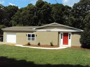 1027 22nd St NE, Hickory, NC 28601