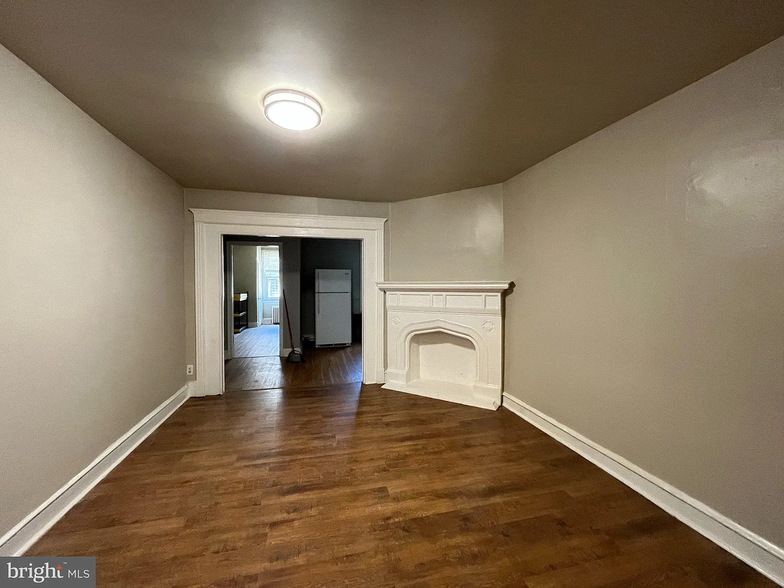 4 bed, 3.0 bath, 1600 sqft, $2,400 — Photo 3