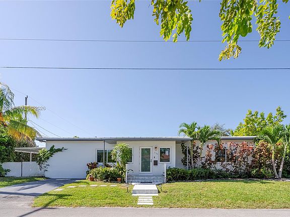 2nd image of 3130 SW 27th Ter