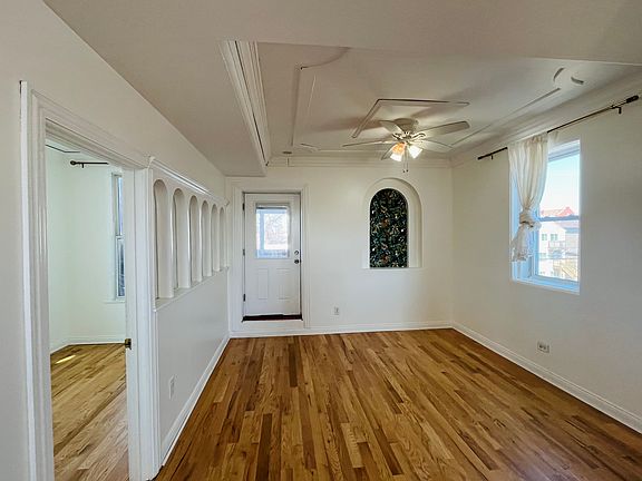 5th image of 2318 W 19th St Unit 3