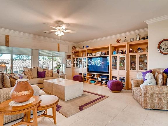 Spacious Great Room