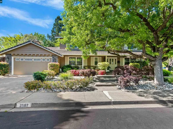2507 Pawnee Dr, Walnut Creek, CA 94598
