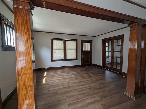 3rd image of 1225 Greenwood Ave