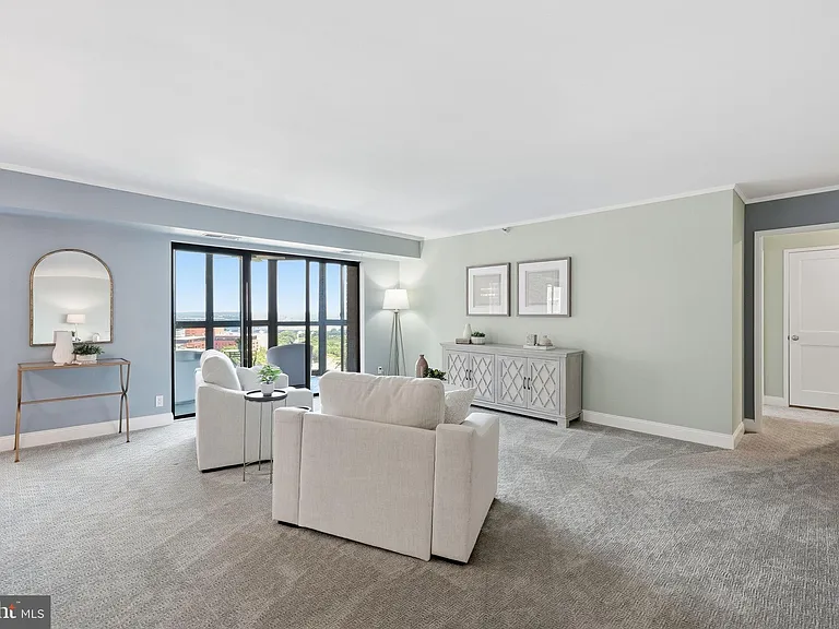 1600 N Oak St #1410 — Photo 4