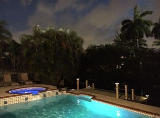 1214 N 30th Rd, Hollywood, FL 33021