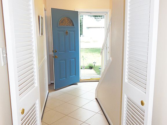 3rd image of 6127 Rockwell Ct