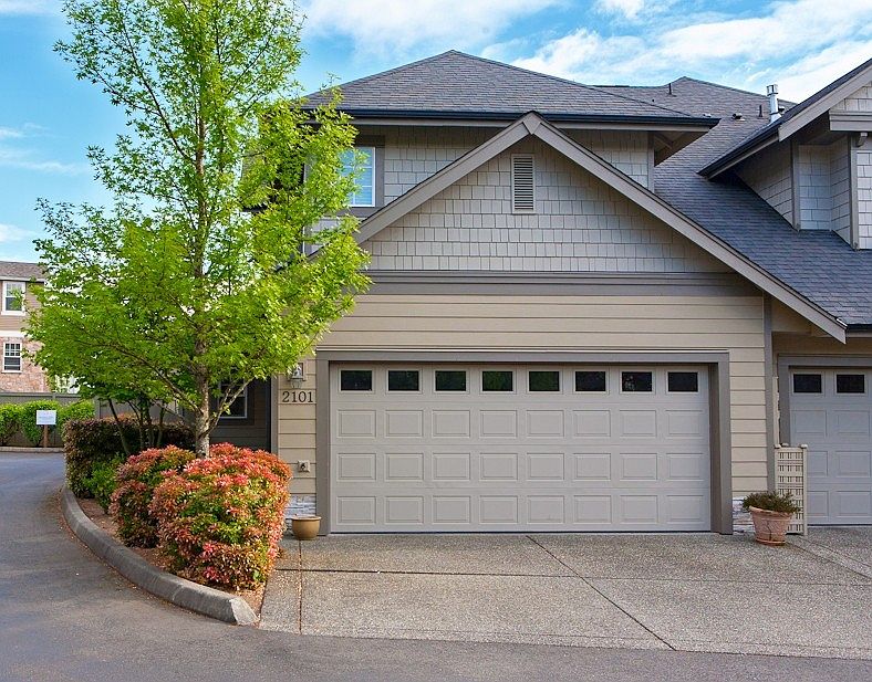 1st image of 13824 N Creek Dr Unit 2101