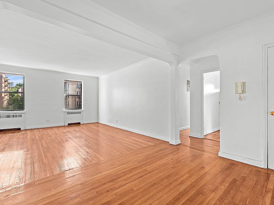 1st image of 158-18 Riverside Dr W #1A